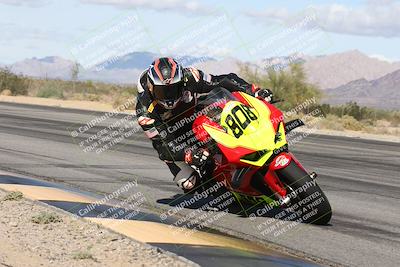 media/Nov-16-2025-Race Pace (Sun) [[8c5fa54630]]/Non Verified Riders (1st 20 Minutes)/3-Turn 3 Inside (11am)/